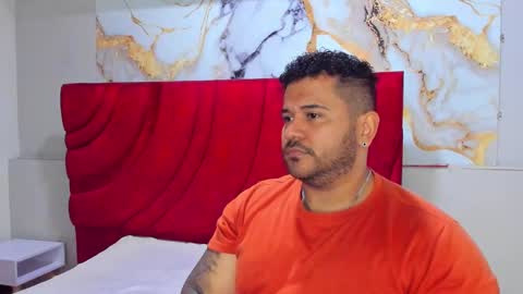 MICHAEL online show from November 18, 1:14 pm