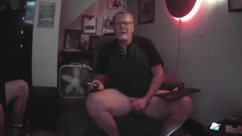 Snapshot of michael_remington chatting on November 1, 8:57 am michael_remington online show from November 1, 8:57 am