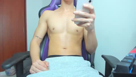 Michael online show from December 20, 3:24 am