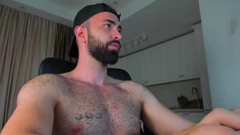 MichaelEvansx online show from July 31, 9:49 pm