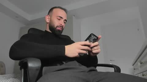 MichaelEvansx online show from February 8, 8:34 pm