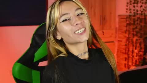 Michael Walkerr online show from February 21, 6:55 pm