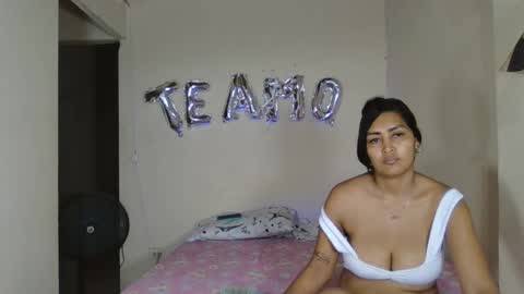 Snapshot of micheldelatorre69 chatting on February 28, 9:12 pm MichelandDavid online show from February 28, 9:12 pm
