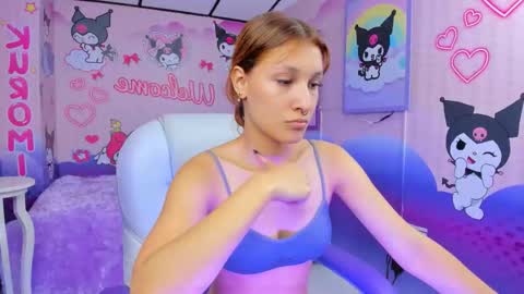 michell__petit_ online show from September 23, 12:21 pm