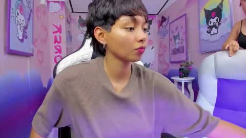 michell__petit_ online show from October 25, 8:31 pm