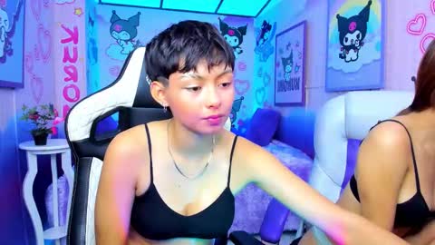 michell__petit_ online show from September 28, 12:47 pm