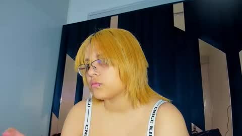 michell_rs online show from October 24, 7:53 am