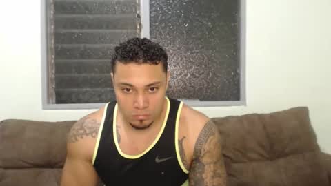 michelle_allen0104 online show from November 12, 3:42 am