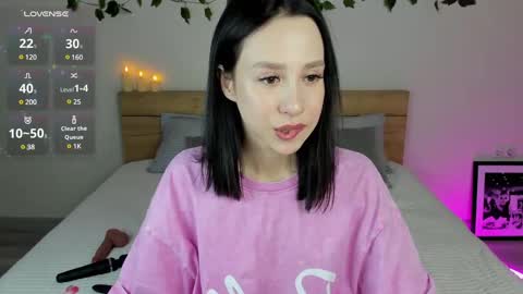 Snapshot of michelle_martinz chatting on December 21, 3:31 pm Michelle Martinez online show from December 21, 3:31 pm