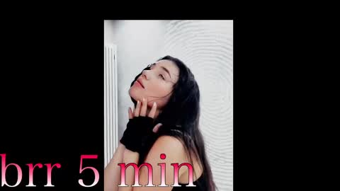 Snapshot of michelle_mir chatting on February 9, 9:39 pm Michelle online show from February 9, 9:39 pm