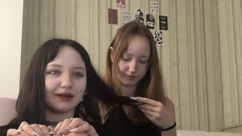 michelle_neely online show from September 26, 4:53 am