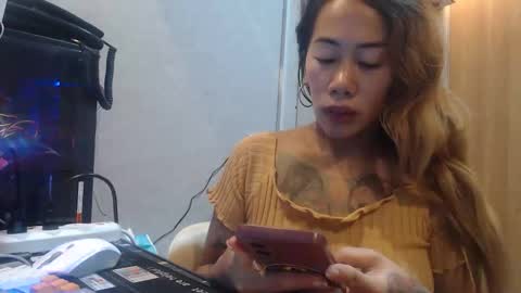 Snapshot of michelle_ux chatting on September 9, 4:56 am michelle_ux online show from September 9, 4:56 am