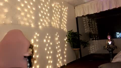 Michelle Ramirez online show from October 24, 4:46 am