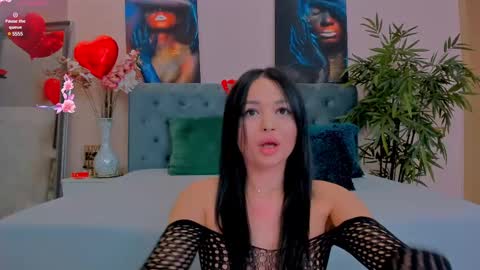 michellereys online show from February 20, 1:03 am