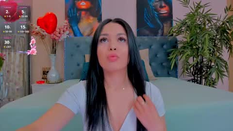 michellereys online show from March 10, 8:45 pm