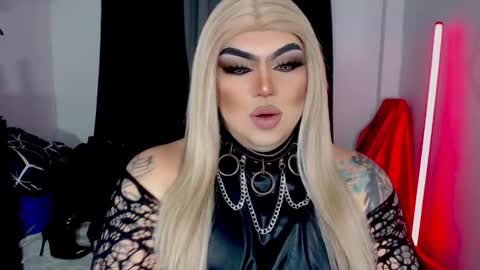 Michelle online show from December 5, 7:00 pm