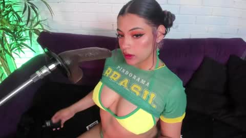 Micki online show from April 18, 11:34 am