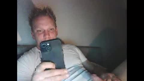 mickkxl online show from March 6, 7:57 pm