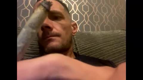 mickyboy25 online show from October 31, 11:05 pm