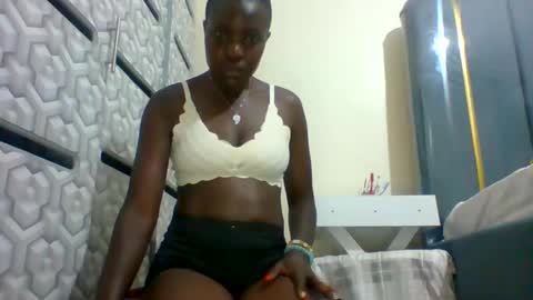 mickyhailey online show from February 15, 8:33 pm
