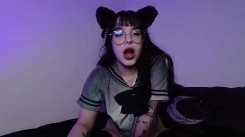 Nana online show from October 2, 10:30 pm