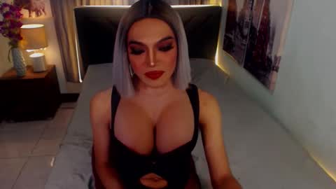 KATE online show from October 5, 7:28 am