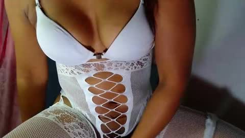 mielsquirt online show from March 6, 11:25 am