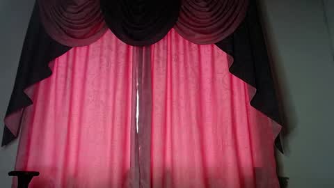 mielsquirt online show from February 6, 12:26 pm