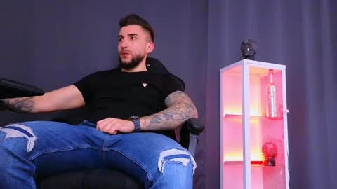 MightyAaron online show from February 16, 5:48 pm