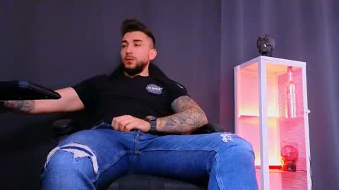 MightyAaron online show from February 27, 8:13 am