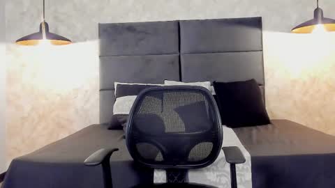 miguelsanfrancisco online show from October 6, 4:47 pm