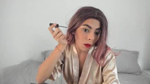 miia_evans01 online show from November 4, 12:06 pm