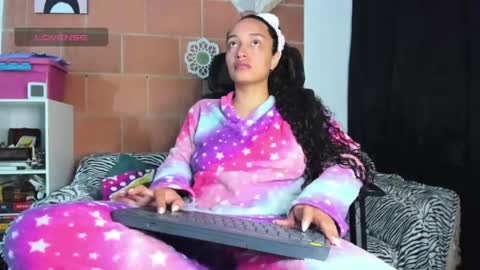 miia_lovve online show from May 20, 9:05 am