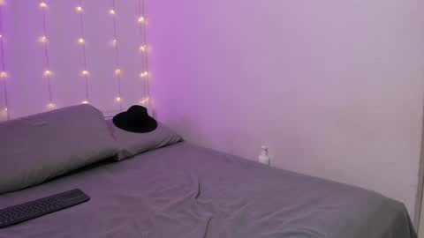 miia_oceann online show from January 28, 1:39 am