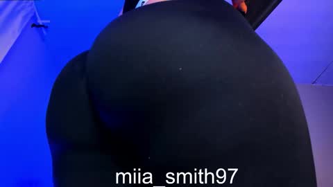 mia online show from February 17, 9:03 pm