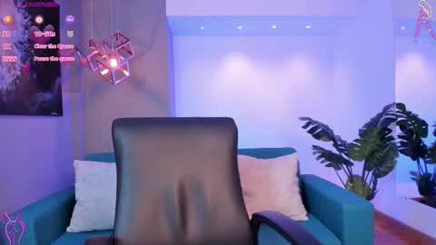 Miia 3 online show from November 24, 11:42 am