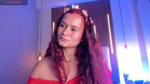 Mia  online show from May 8, 6:02 pm