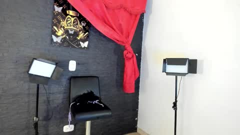  MELANIE  online show from October 12, 7:56 am