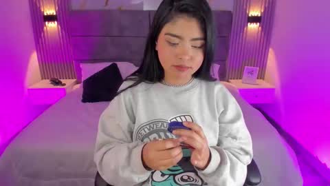 Miah Room  online show from September 23, 6:18 am