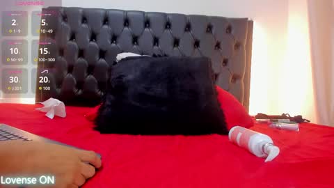 mia sofia online show from November 14, 8:44 pm