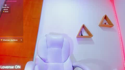 mia sofia online show from October 30, 7:36 pm