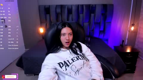 Snapshot of miichael_black chatting on January 31, 4:47 am Michael Black online show from January 31, 4:47 am