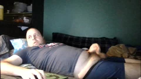 Snapshot of miike84s chatting on December 19, 9:27 pm Mikey online show from December 19, 9:27 pm