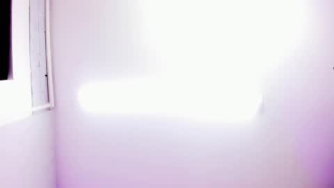 miilu  online show from April 10, 6:30 am