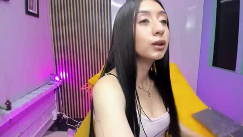 miilu  online show from October 3, 3:26 am