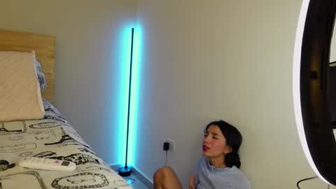 Snapshot of miin_junn chatting on September 19, 2:37 am miin_junn online show from September 19, 2:37 am
