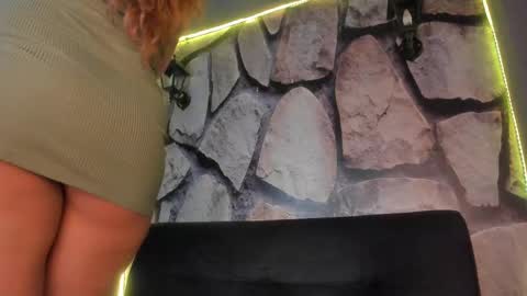 Snapshot of miiss_evaa chatting on September 10, 1:34 pm miiss_evaa online show from September 10, 1:34 pm