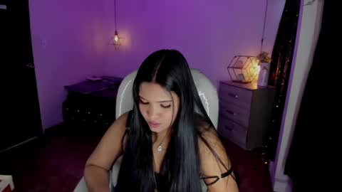 miiss_greyy online show from September 27, 11:41 am