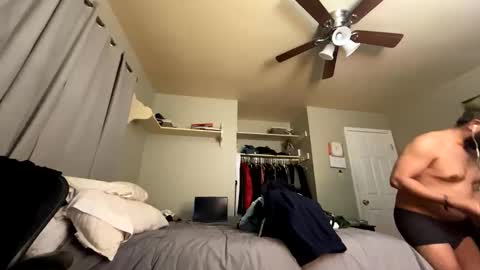 mik138 online show from March 31, 7:09 am