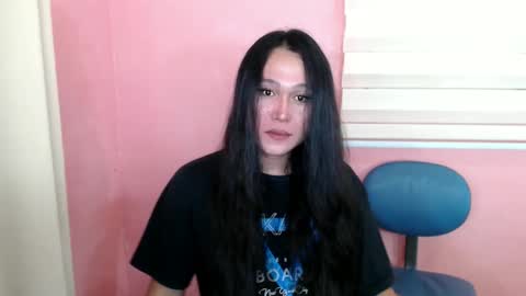 Hi im Avah online show from February 1, 2:13 pm